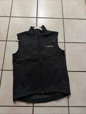 KUIU Men's Black Softshell Performance Vest